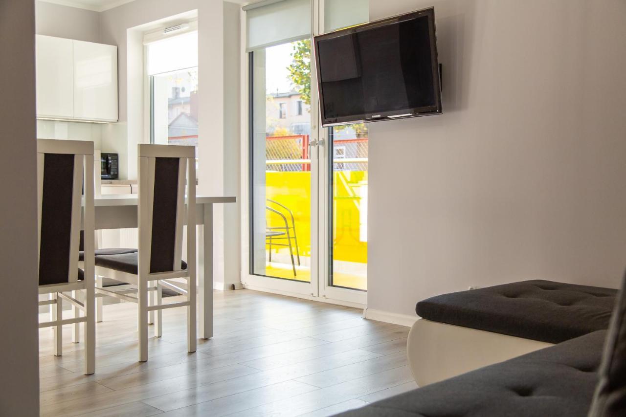 Kolorowe Balkony - Sloneczny Apartament W Miedzyzdrojach By Noclegi Renters مينززدرويه المظهر الخارجي الصورة